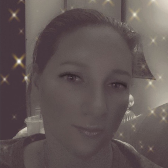 Meet your Posher, Rachael - Picture 1 of 1